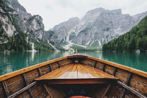 На лодке по озеру