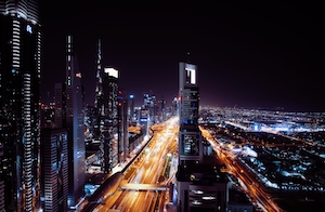 Дубай, небоскребы ночью