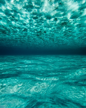 бирюзовая вода, фото под водой 