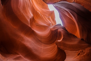Изгибы природы, красные скалы каньона