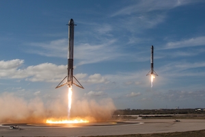 Тяжелая посадка SpaceX Falcon Heavy