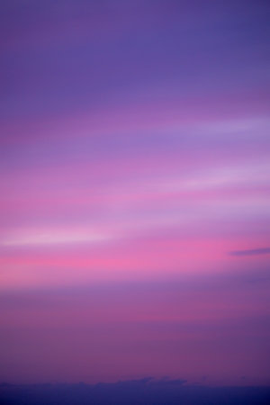Лавандовое небо во время заката 