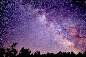 млечный путь над лесом, звездное небо, космическое пространство 