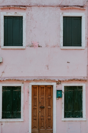 розовый дом, Бурано, Италия