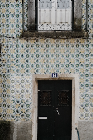 облицованный плиткой фасад в Лиссабоне