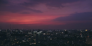 закат в городе, здания на закате, панорама города