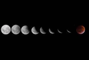фото разных фаз луны на черном фоне 