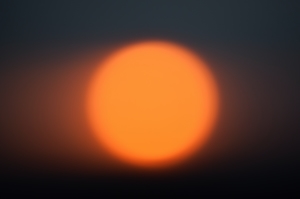 оранжевый свет солнца 