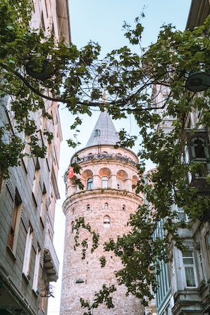 Башня в Стамбуле, вид снизу