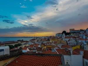 Панорама Лиссабона на закате 