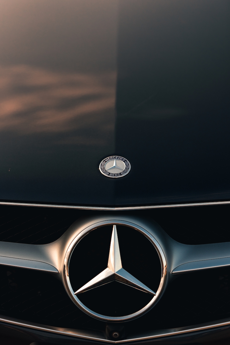 Mercedes Benz logo 2021