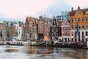 Каналы и дома Амстердама