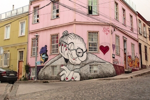 красочные граффити на стенах города