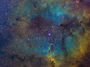 Туманность Хобот слона, звездное радужное небо, космическое пространство 