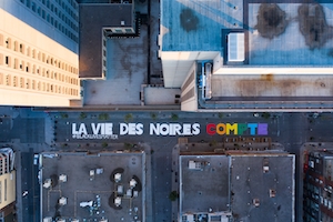 La Vie Des Noir.e.s Compte / Черные жизни имеют значение, нарисованные на улицах Монреаля.