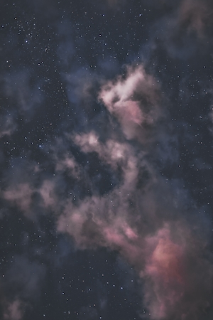 Звезды и облака, звездное небо, космическое пространство 