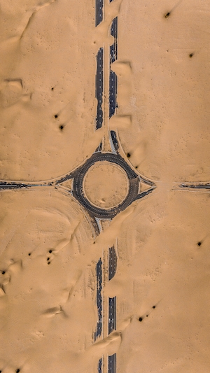 Дорога в пустыне 