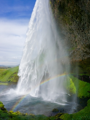 водопад, фото Изнутри, фото водопада с другой стороны, радуга 
