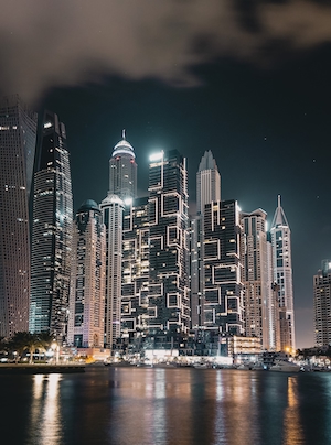 Ночные небоскребы Дубая