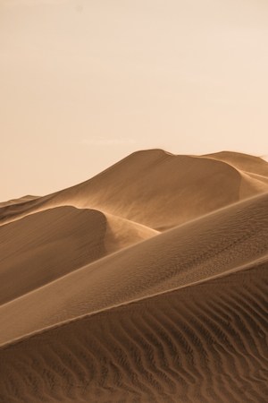 Пустыня Уакачина, песчаная дюна, пески в пустыне, пейзаж в пустыне