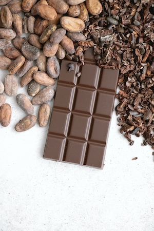 какао-бобы и шоколад