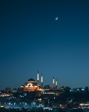 Ночная подсветка мечети 